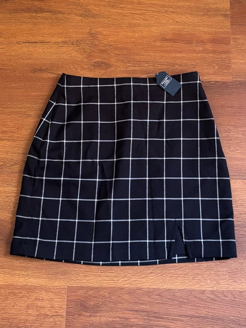 NWT Abercrombie & Fitch Black Windowpane Mini Skirt - XS